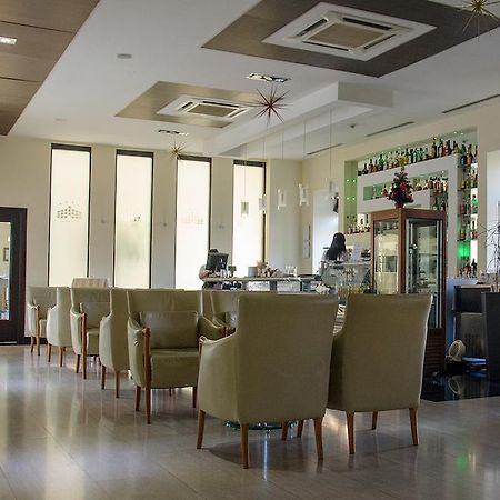 City Hotel Подгорица Екстериор снимка