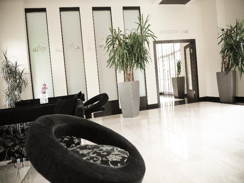 City Hotel Подгорица Екстериор снимка
